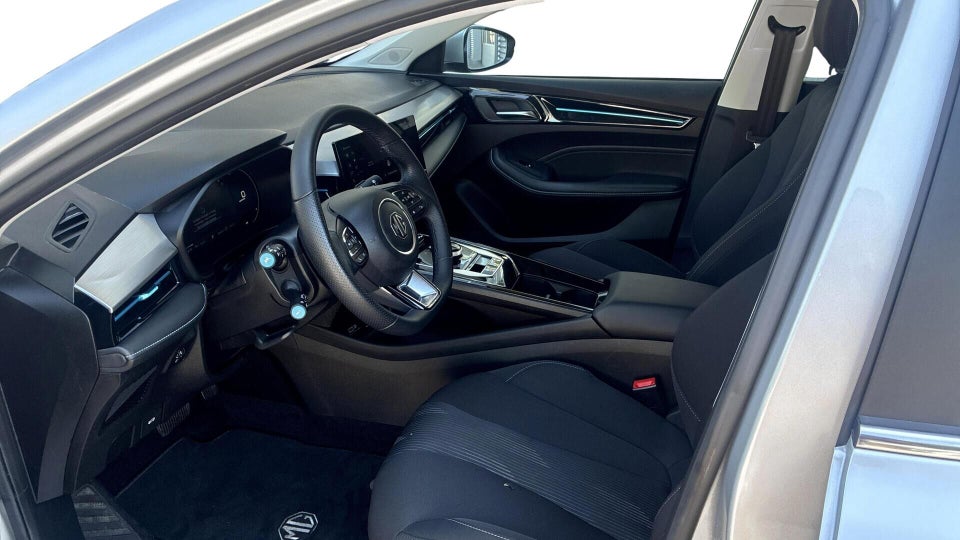 MG MG5 61 Comfort 5d
