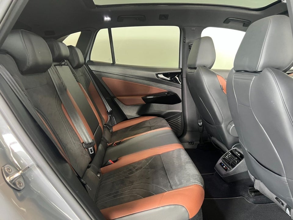 VW ID.4 77 Pro Performance Tech 5d