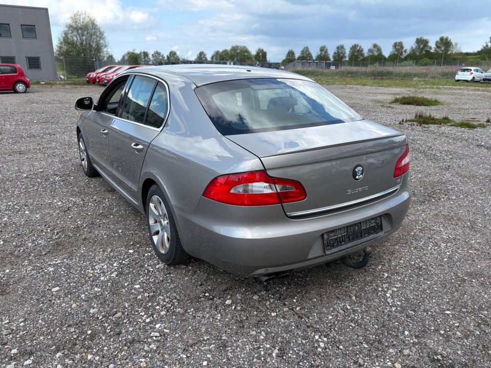 Skoda Superb 1,8 TSi 160 Comfort 5d