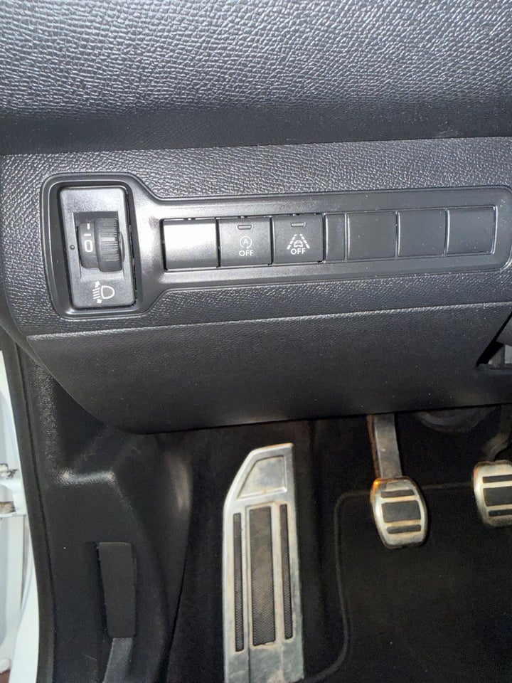 Peugeot 308 1,6 BlueHDi 120 Allure Sky 5d