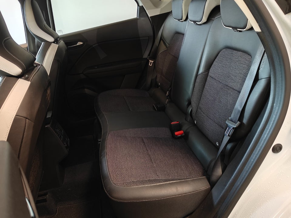 Renault Captur 1,3 TCe 140 Intens EDC 5d