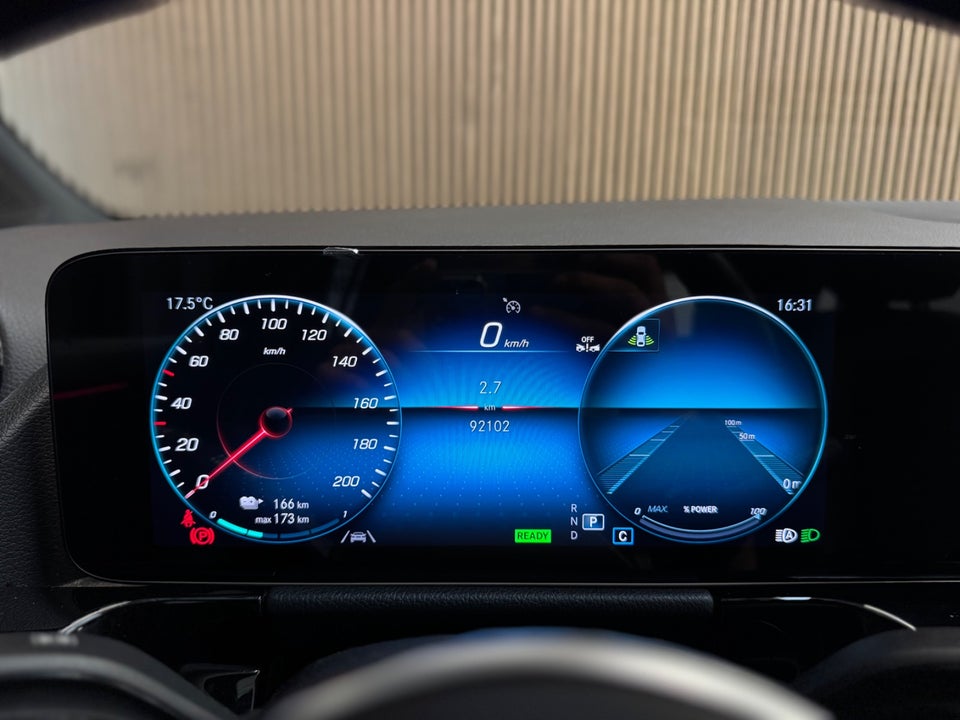 Mercedes EQA250 5d