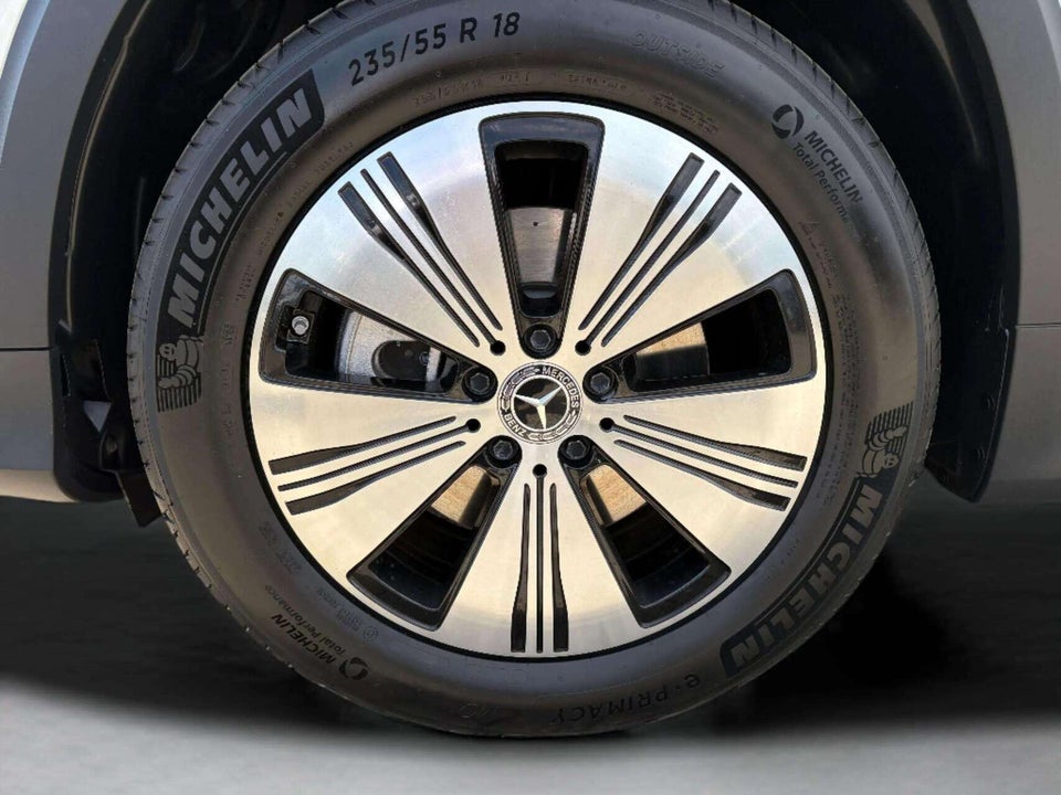 Mercedes EQB250+ Progressive 5d