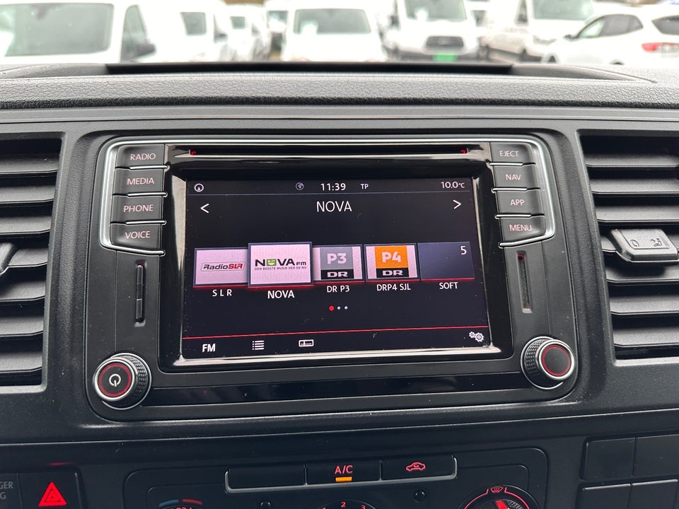 VW Transporter 2,0 TDi 150 Mandskabsvogn m/lad DSG