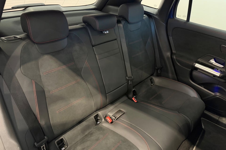 Mercedes EQA300 AMG Line 4Matic 5d