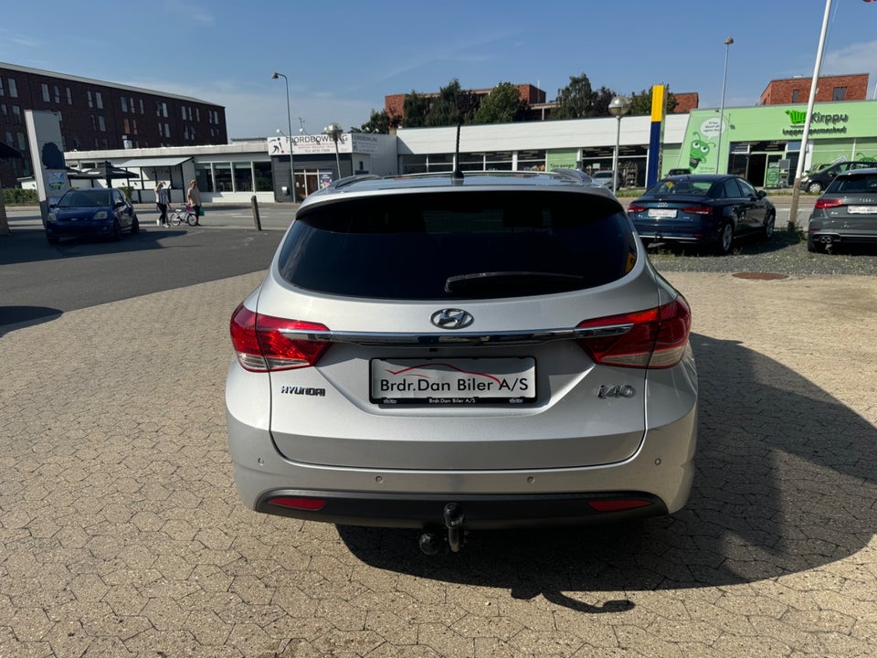 Hyundai i40 2,0 GDi Premium CW 5d