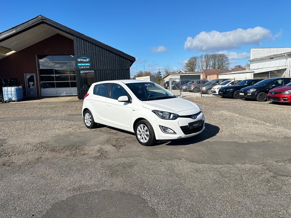 Hyundai i20 1,25 Classic XTR 5d