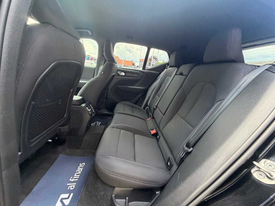 Volvo XC40 ReCharge Core 5d