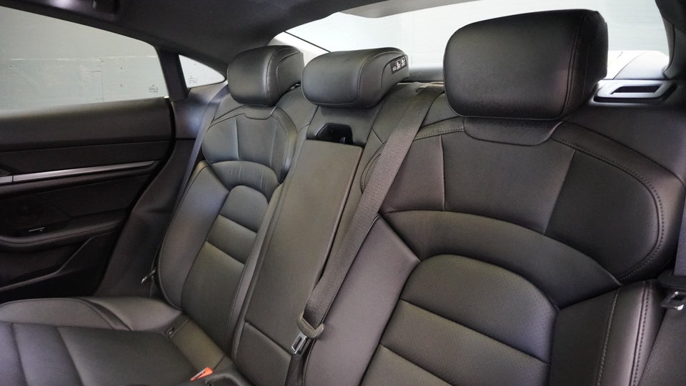 Porsche Taycan 4S Performance+ 4d