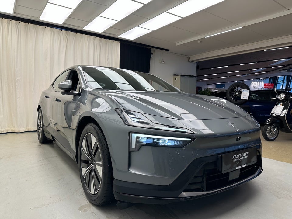 Polestar 4 Long Range AWD 5d