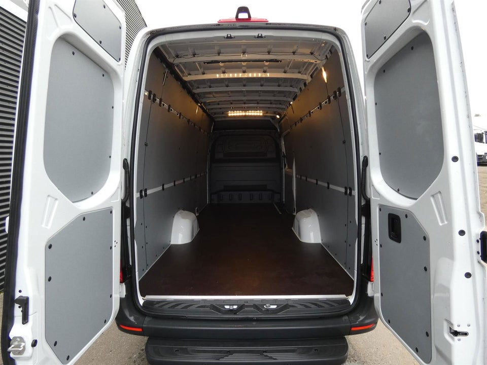 Mercedes Sprinter 317 2,0 CDi A4 Kassevogn aut. RWD