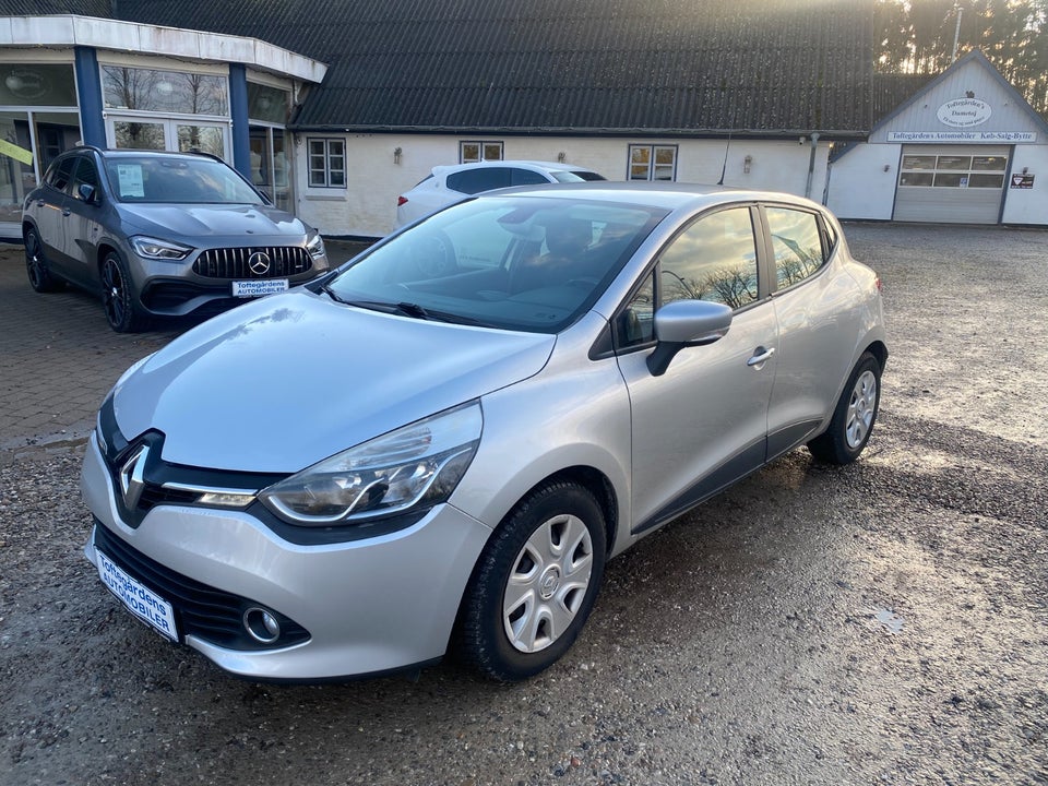 Renault Clio IV 0,9 TCe 90 Expression 5d