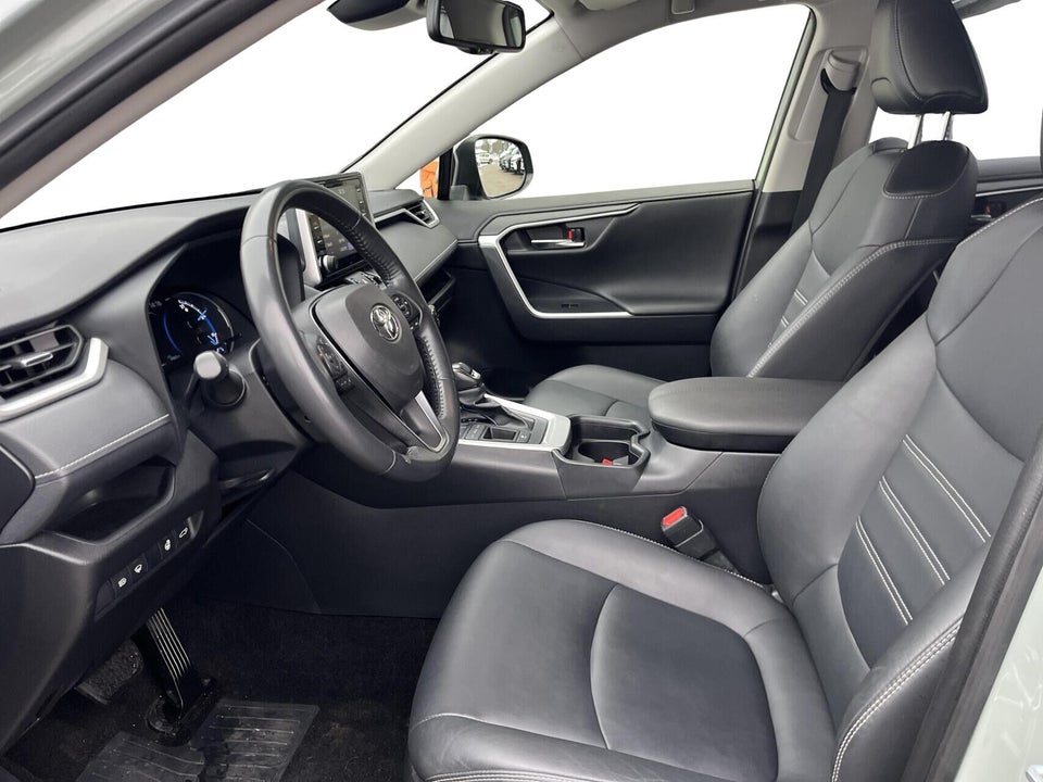 Toyota RAV4 2,5 Hybrid H3 Comfort MDS 5d