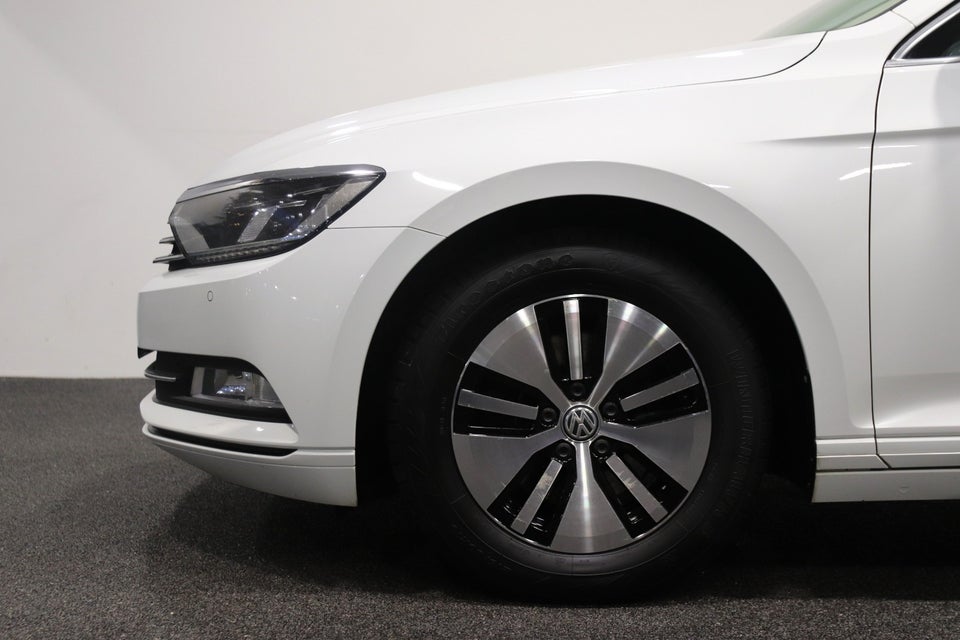 VW Passat 2,0 TDi 150 Comfortline Variant DSG Van 5d