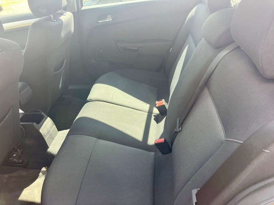 Opel Astra 1,6 Turbo Enjoy Wagon 5d