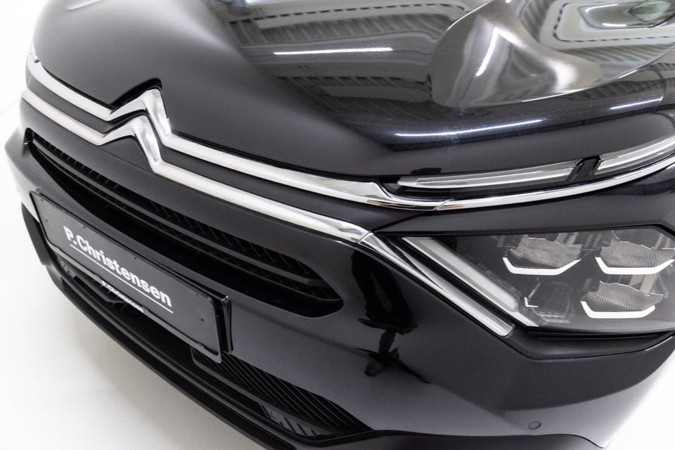 Citroën ë-C4 X 50 Shine 4d