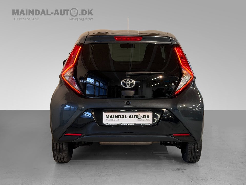 Toyota Aygo 1,0 VVT-i x-press 5d