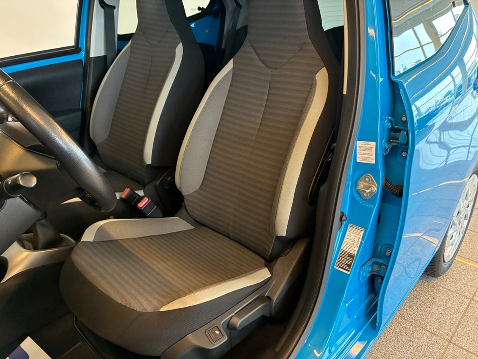 Toyota Aygo 1,0 VVT-i x-pression 5d