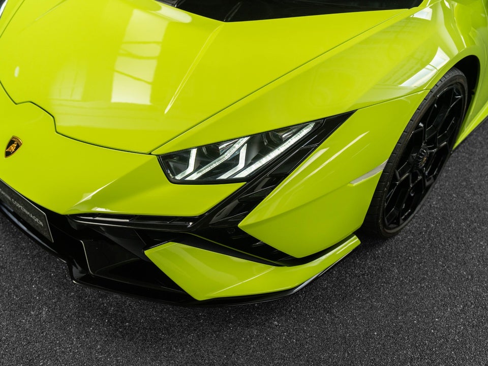 Lamborghini Huracan 5,2 Tecnica RWD 2d