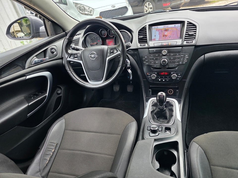 Opel Insignia 1,8 Cosmo Sports Tourer 5d