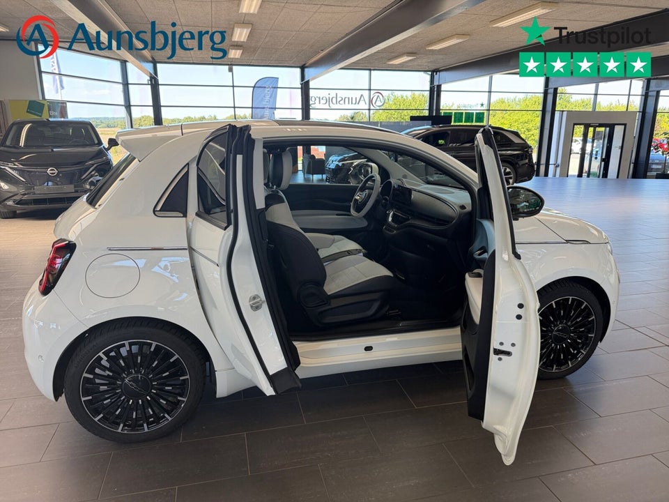Fiat 500e 42 la Prima 3+1 4d
