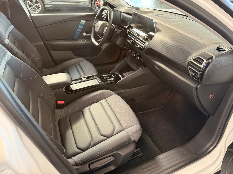 Citroën ë-C4 50 Shine 5d