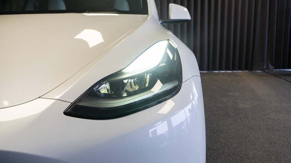 Tesla Model Y RWD 5d