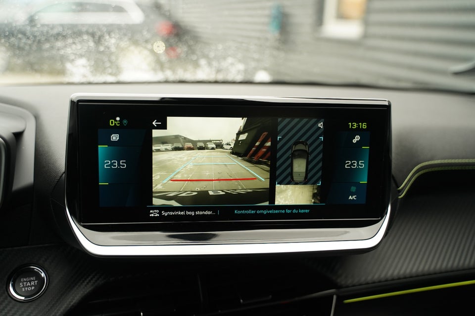 Peugeot e-208 50 GT 5d