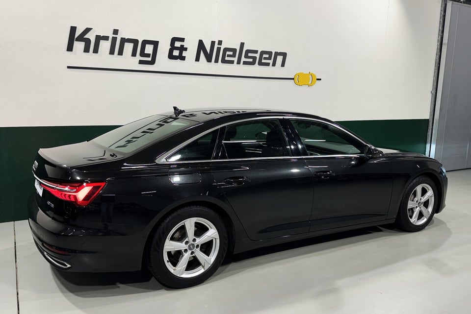 Audi A6 40 TDi Sport S-tr. 4d