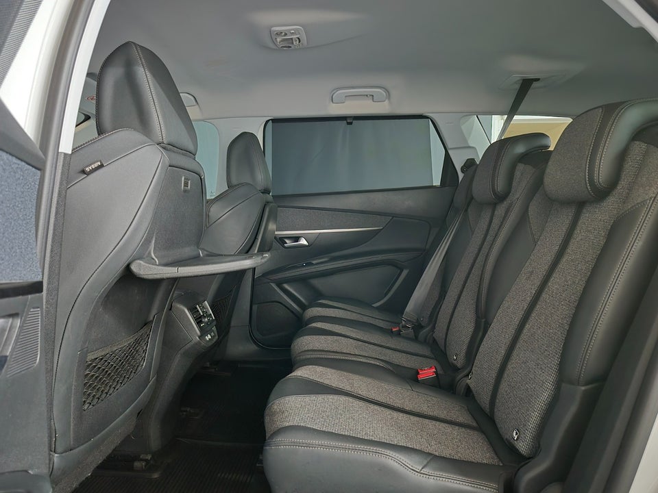 Peugeot 5008 1,2 PureTech 130 Allure EAT8 7prs 5d