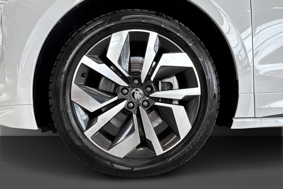 Skoda Enyaq 85 iV Sportline Advanced 5d