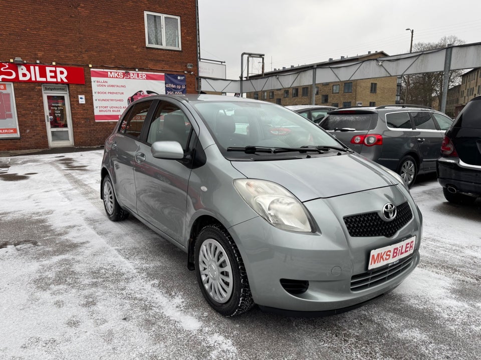 Toyota Yaris 1,0 Luna 5d