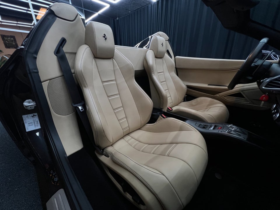 Ferrari 458 4,5 Spider DCT 2d