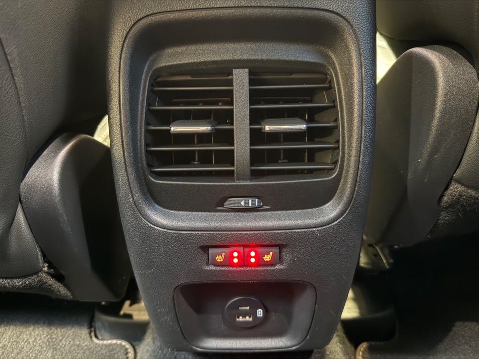 Ford Kuga 2,5 PHEV Vignale CVT 5d