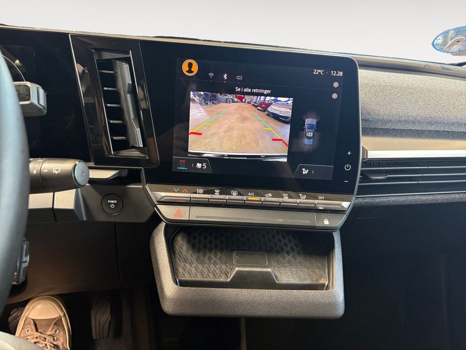 Renault Megane E-Tech 40 Equilibre 5d