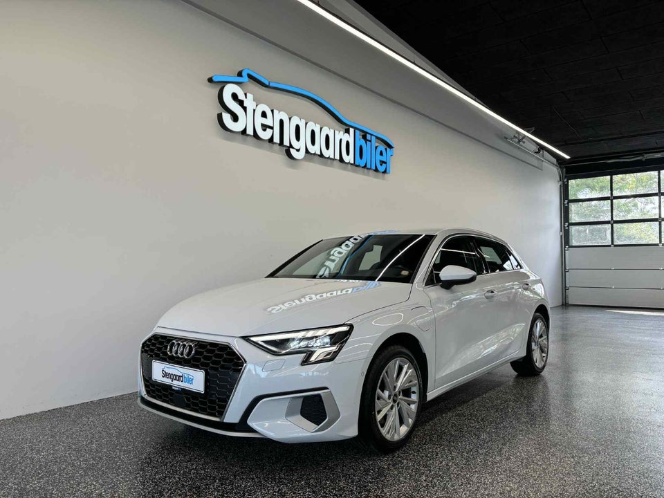 Audi A3 40 TFSi e Prestige Sportback S-tr. 5d