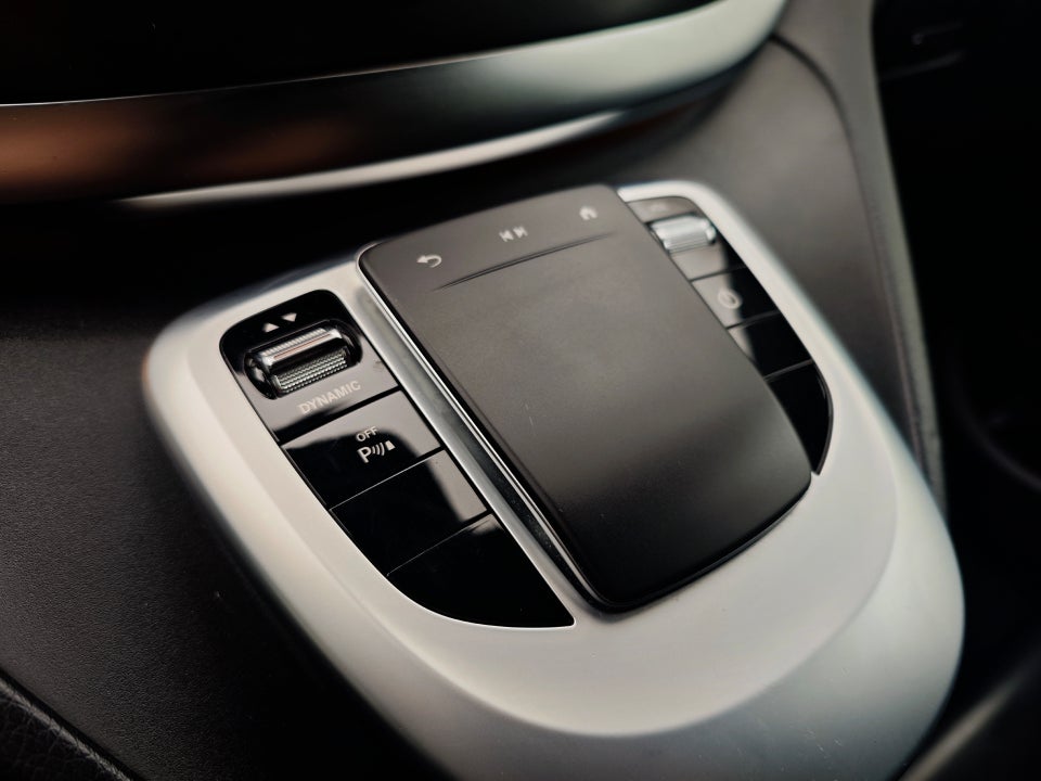 Mercedes EQV300 Avantgarde L