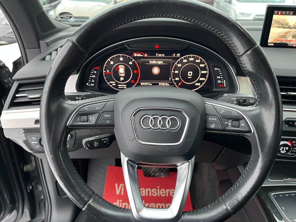 Audi Q7 3,0 TDi 272 S-line quattro Tiptr. 5d