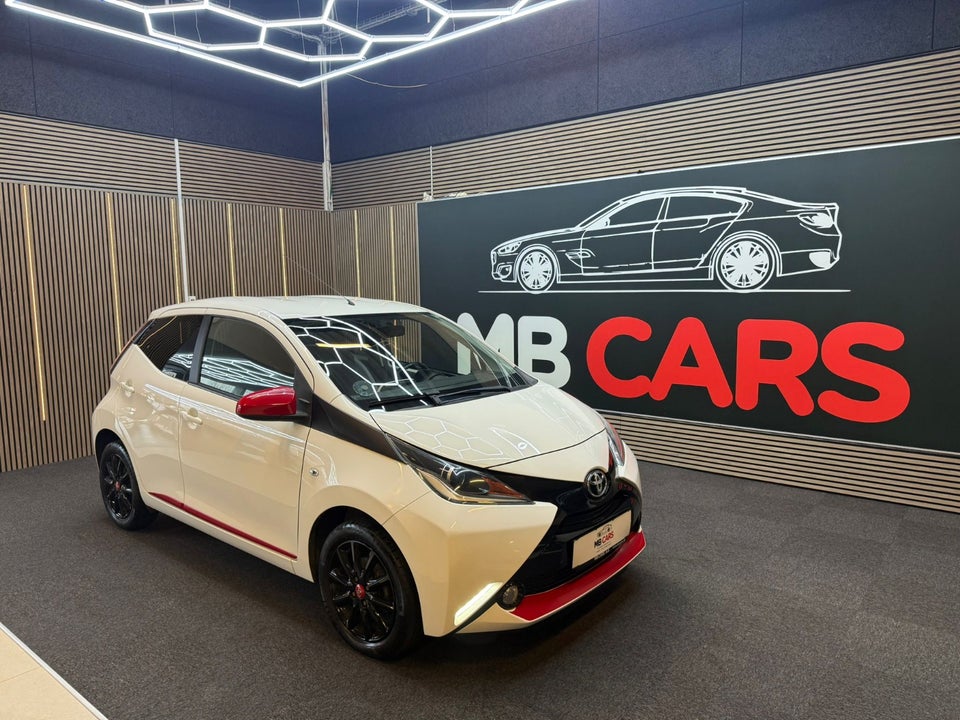 Toyota Aygo 1,0 VVT-i x-change 5d