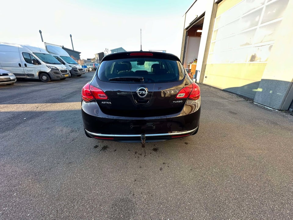 Opel Astra 1,4 T 140 Sport 5d