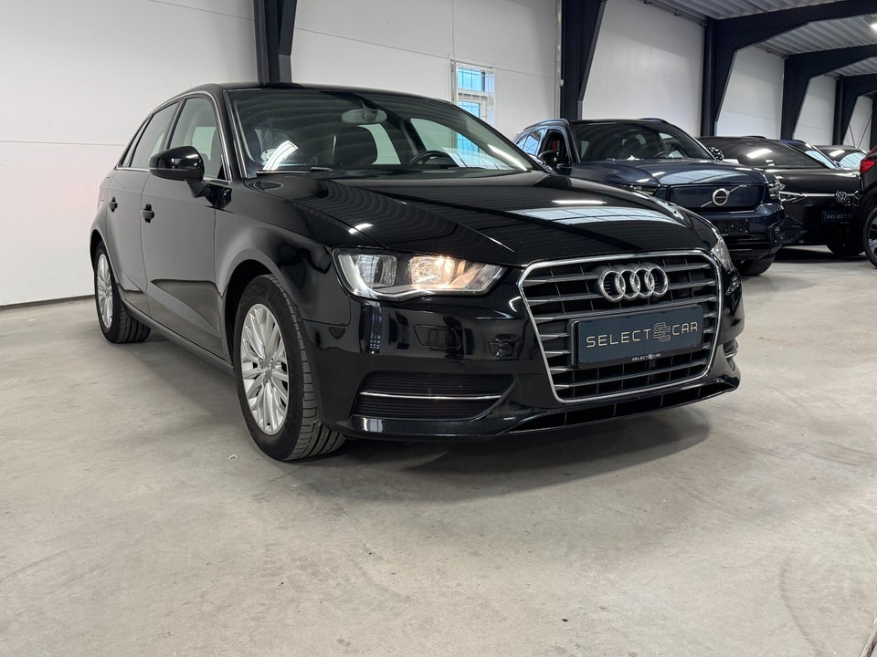 Audi A3 1,4 TFSi 140 Ambiente Sportback 5d