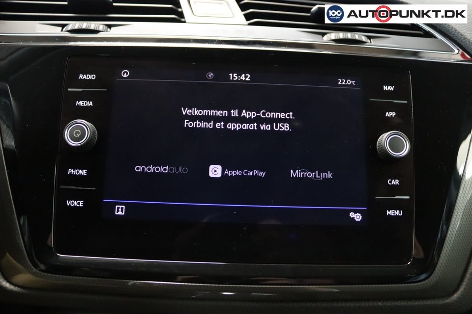VW Touran 1,6 TDi 115 Comfortline Connect DSG 7prs 5d