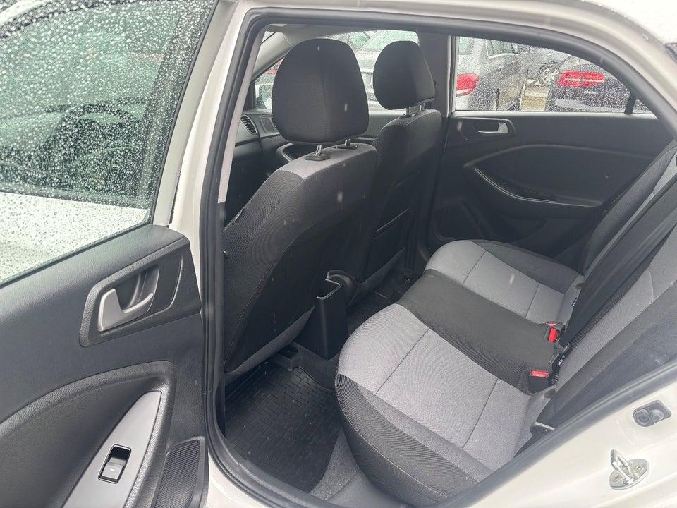 Hyundai i20 1,0 T-GDi Style DCT 5d