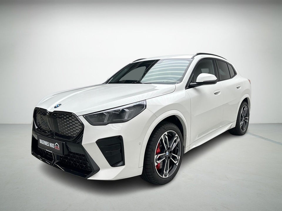 BMW iX2 xDrive30 M-Sport 5d