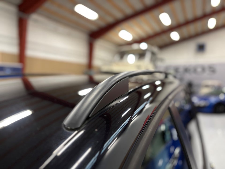 VW Touran 1,6 TDi 105 Comfortline DSG BM Van 5d