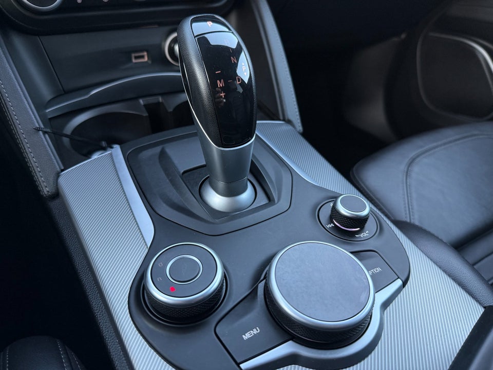 Alfa Romeo Stelvio 2,0 T 280 B-Tech aut. Q4 5d