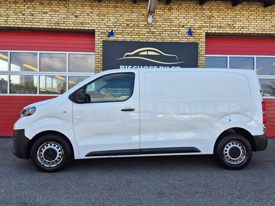 Toyota ProAce 2,0 D 120 Medium Comfort 6d