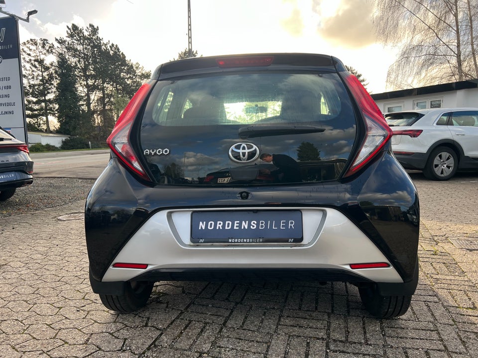 Toyota Aygo 1,0 VVT-i x-pression 5d