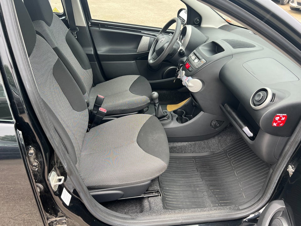 Toyota Aygo 1,0 VVT-i T2 Air 5d