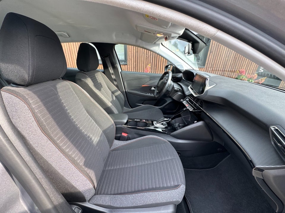 Peugeot e-208 50 Active Pack 5d